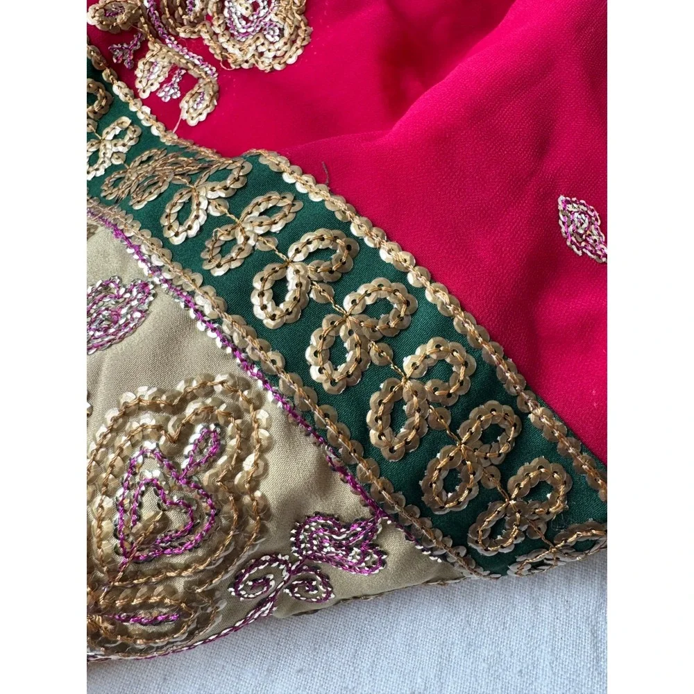 Magenta Georgette Saree Gold Sequins Embroidery Green Boarder Indian Handmade